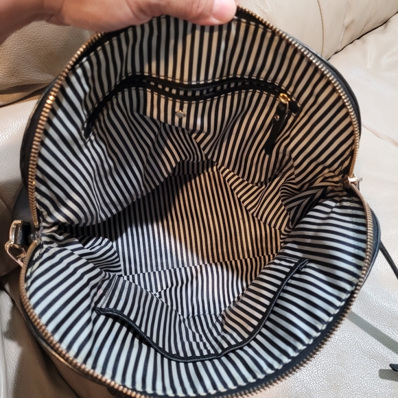 Kate Spade Black Saffiano Leather bag with crossbody strap, 13"x10"x5" EUC - Picture 7 of 15